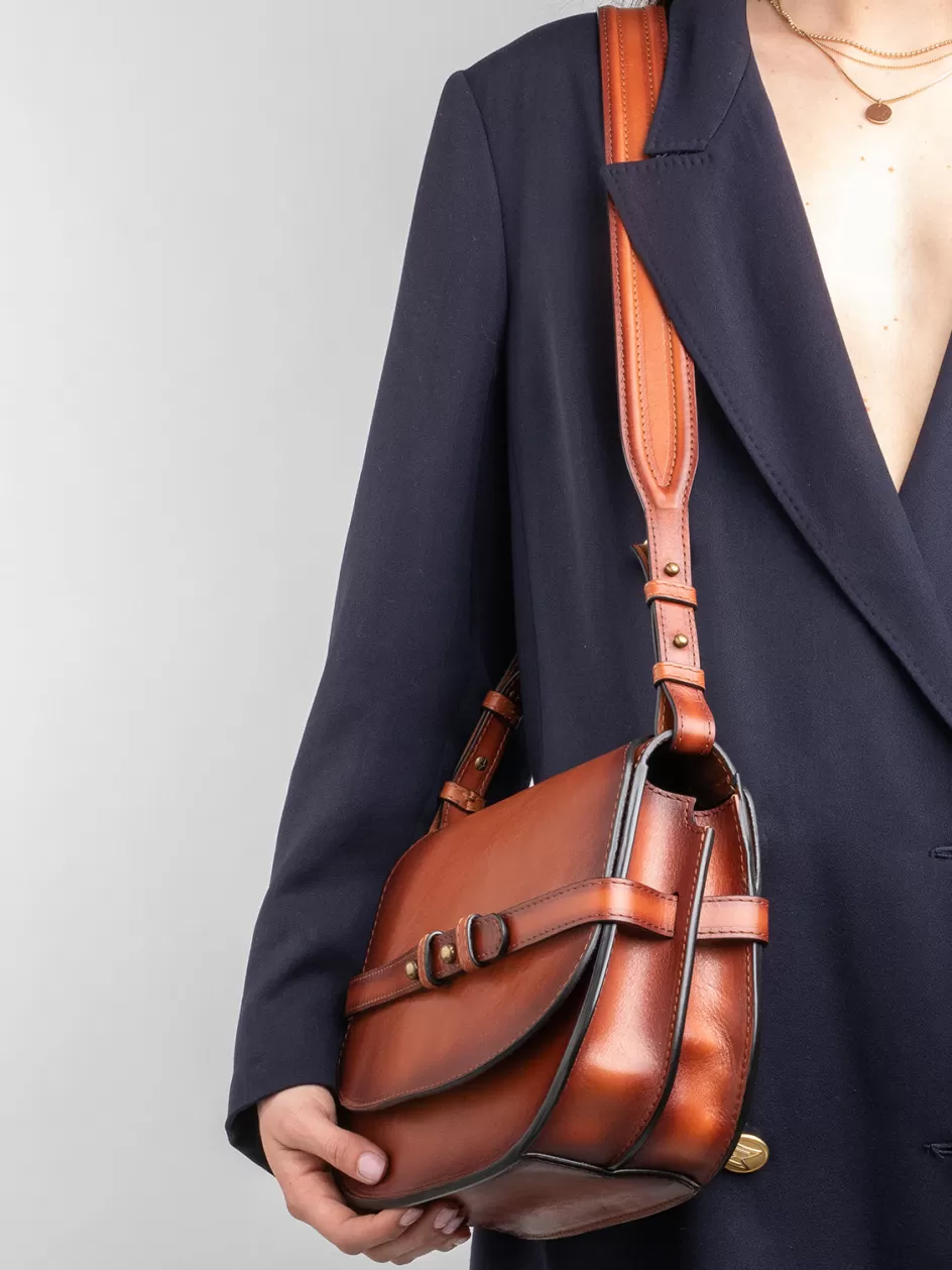 saddle_011__black_leather_crossbody_bag_104170.webp Officine Creative Icons | Bags>SADDLE 011 - Black Leather Crossbody Bag NERO